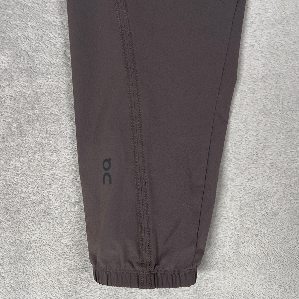 On Cloud Focus Stretch Jogger Pants Women's XS Pebble Running Outdoor - Picture 12 of 16